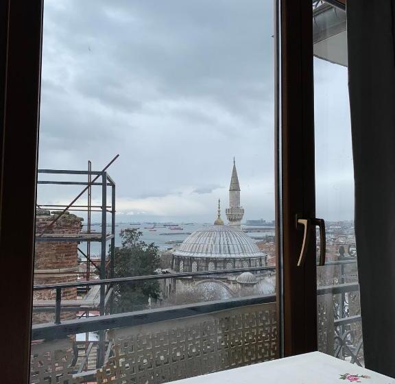 سوییت با چشم‌انداز دریا, Ada Hotel Istanbul