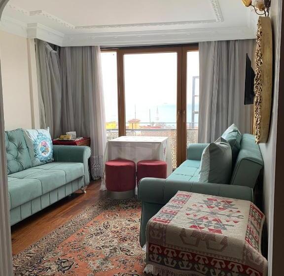 سوییت با چشم‌انداز دریا, Ada Hotel Istanbul