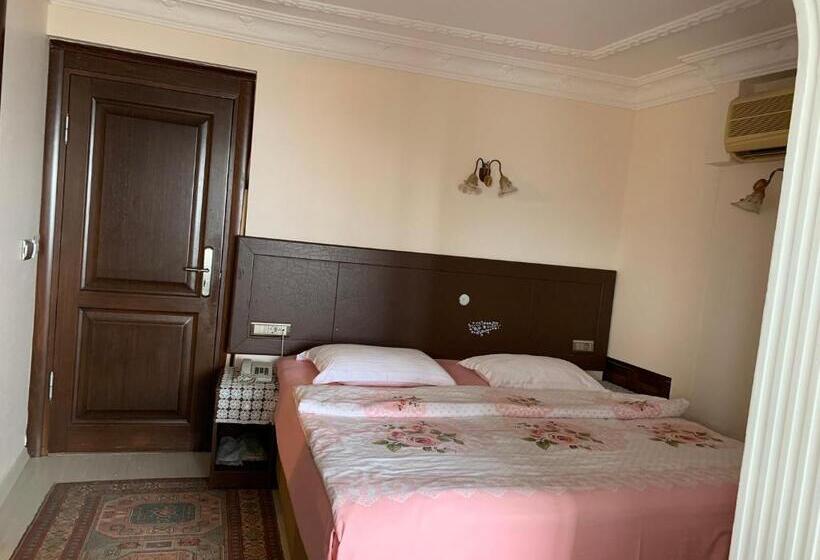 سوییت با چشم‌انداز دریا, Ada Hotel Istanbul