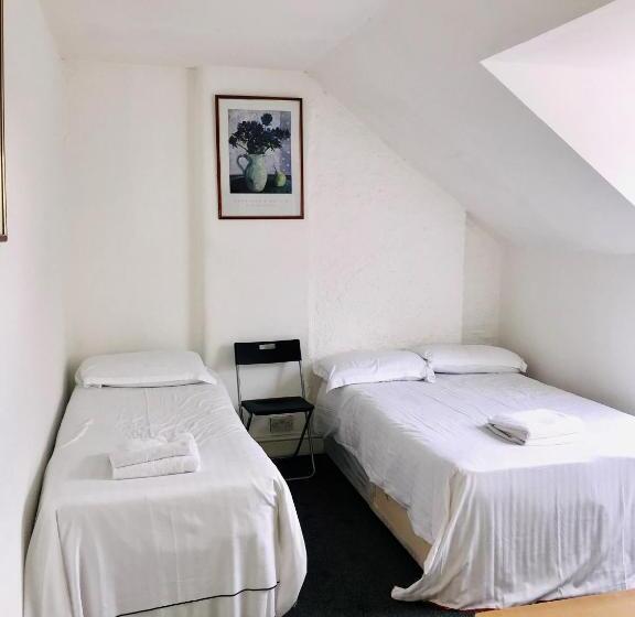 共用浴室的经济型房间, Amhurst