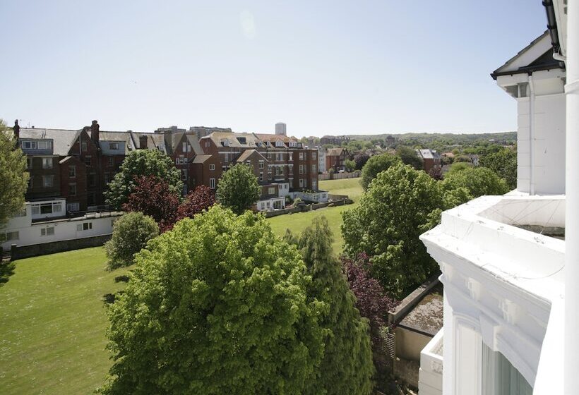 Номер Стандарт, Devonshire Park