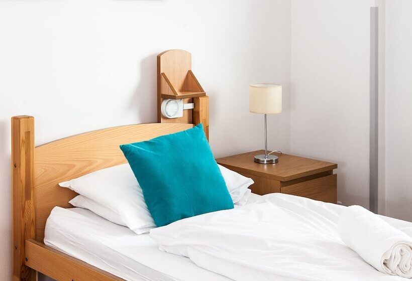 اتاق استاندارد یک نفره, Edinburgh Central Accommodation