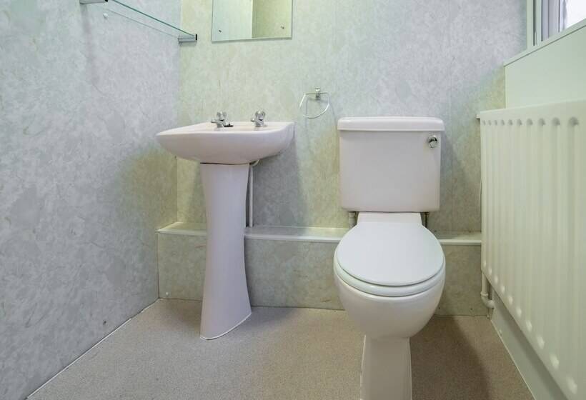Номер Стандарт Трехместный, George Hotel, Burslem, Stoke On Trent