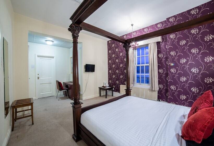 Номер Superior, George Hotel, Burslem, Stoke On Trent
