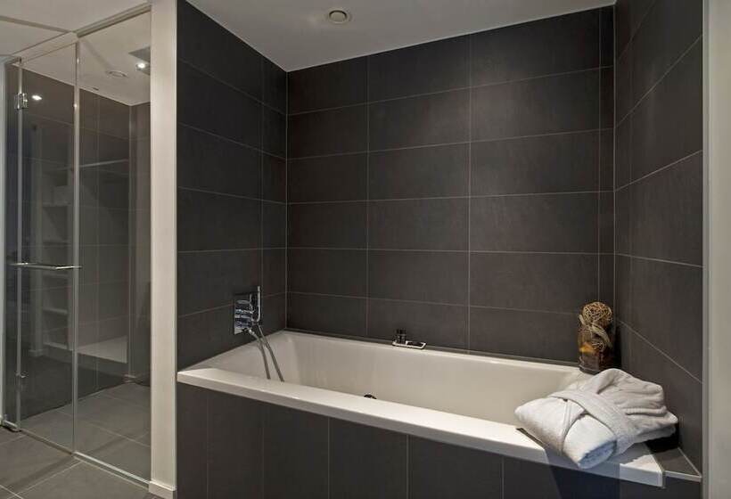 سوییت, Légère Hotel Luxembourg
