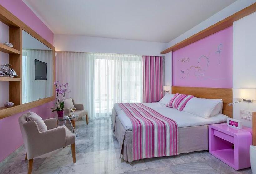 Студио Стандарт Вид на Бассейн, Ilios Beach Hotel Apartments Adults Only