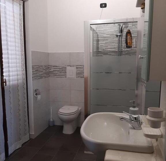 带阳台的三人标准间, Casa Vacanze Da Cinzia