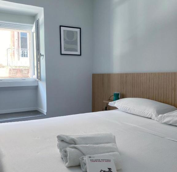 اتاق لوکس, Sognalibro Bed And Books