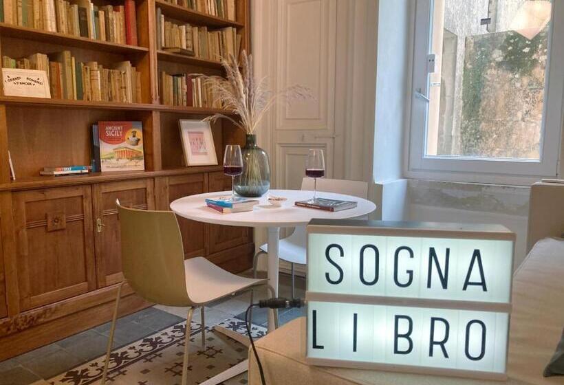استودیو خانوادگی, Sognalibro Bed And Books