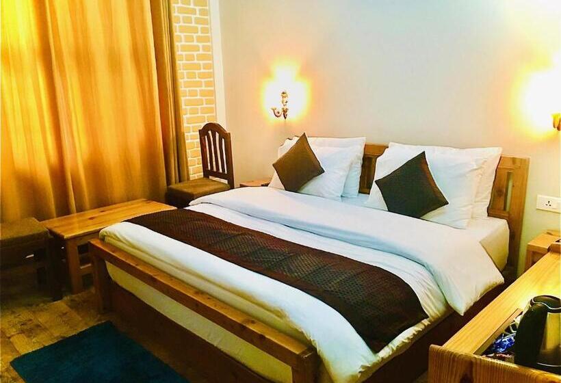 스탠다드 룸, La Riqueza Kanatal   Mountain View Rooms   Welcome New Year With Fresh Snowfall
