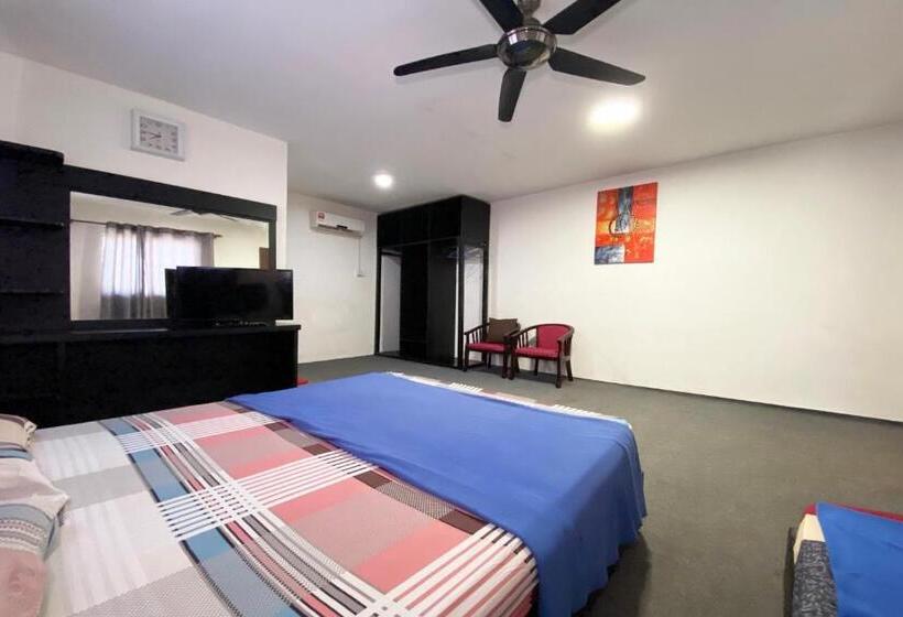 Quarto Triplo Deluxe, Oyo 90317 Ambong Bay Resthouse