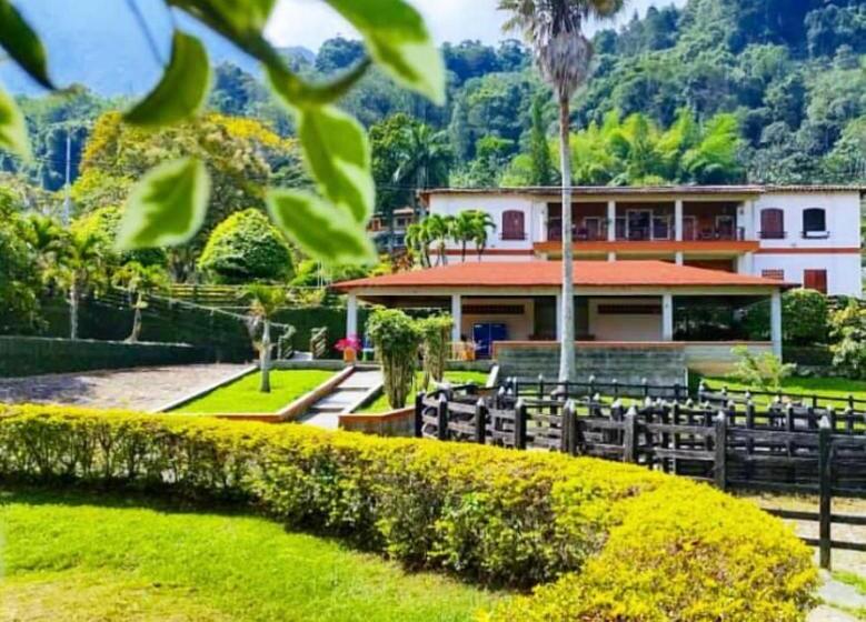 Номер Стандарт, Granja Del Cafe Hotel Y Centro De Convenciones