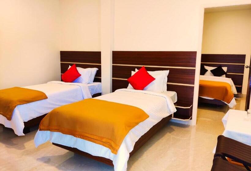 غرفة عائلية, Thaai Residency