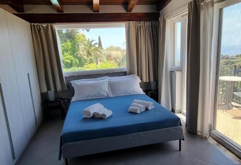 Студия Стандарт Вид на Море, Villa Glamour