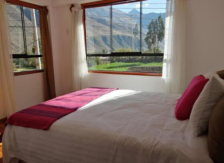 سوییت جونیور با بالکن, Hostal Chaska Wasi
