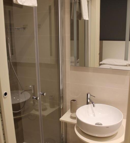اتاق استاندارد, Albergo Augusta B&b