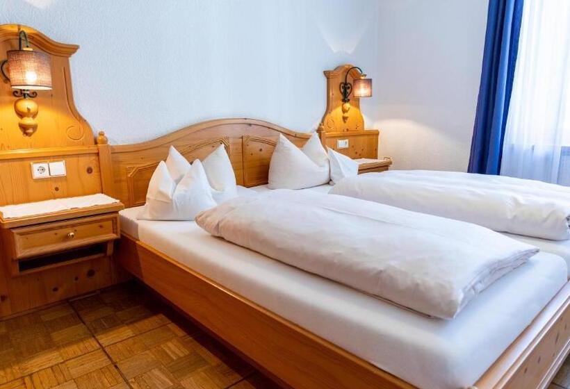Люкс, Aktivhotel & Gasthof Schmelz Ihr Urlaubs Hotel In Inzell Mit Wellness Hallenbad, Alpensauna & Dampfb