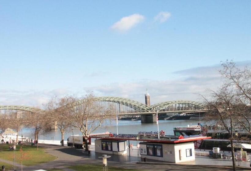 اتاق استاندارد, Altstadthotel Hayk Am Rhein