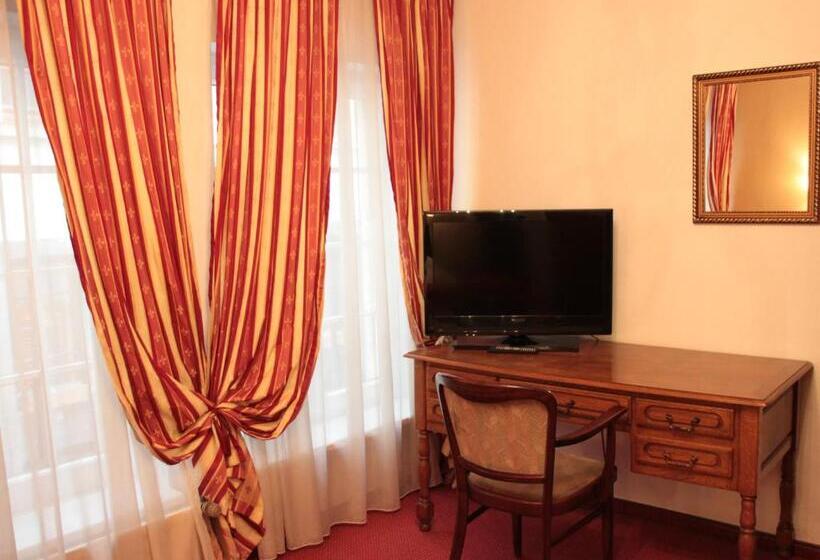 اتاق استاندارد, Altstadthotel Hayk Am Rhein