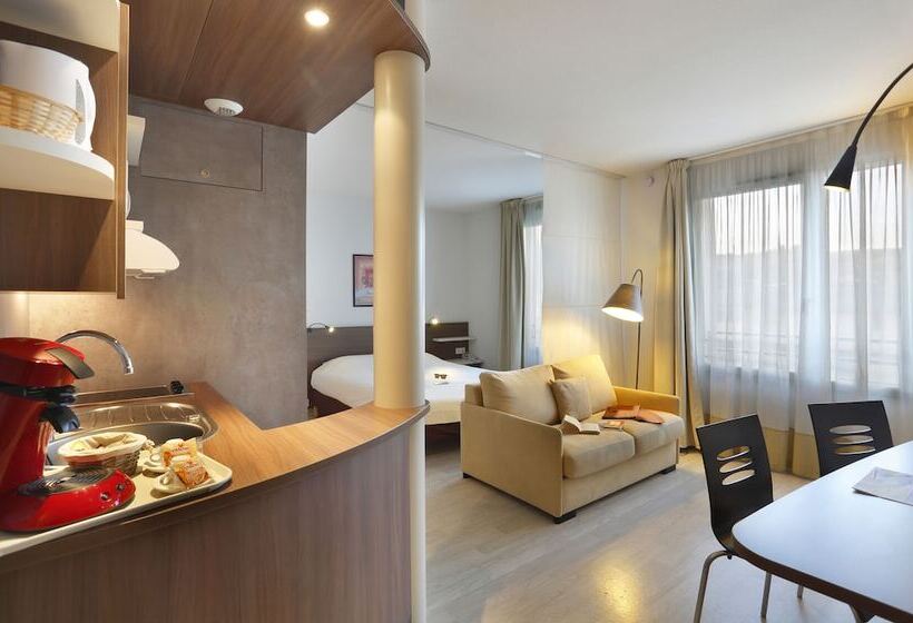 سوییت سوپریور, Suite Home Apt Luberon