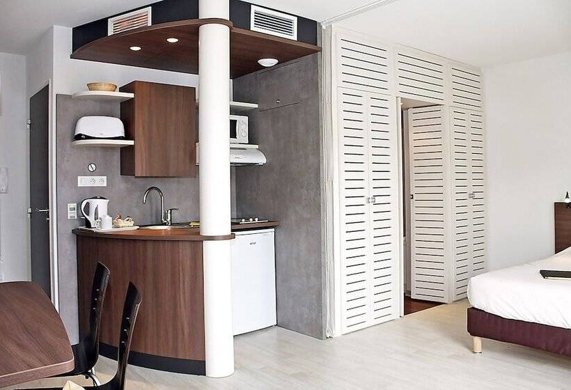 سوییت سوپریور, Suite Home Apt Luberon