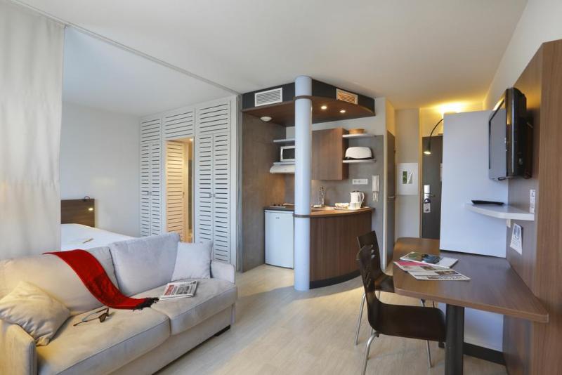 سوئیت راحتی, Suite Home Apt Luberon