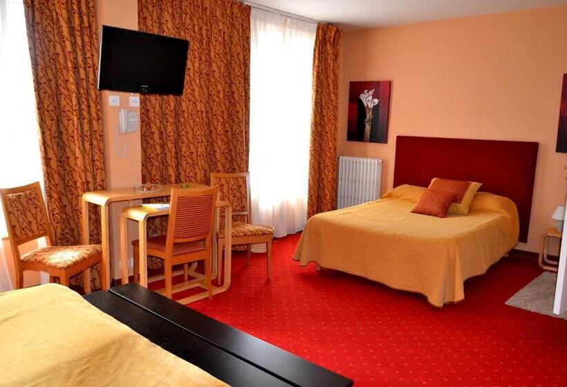 اتاق استاندارد چهار تخته, Brit Hotel Essentiel Pontivy Robic