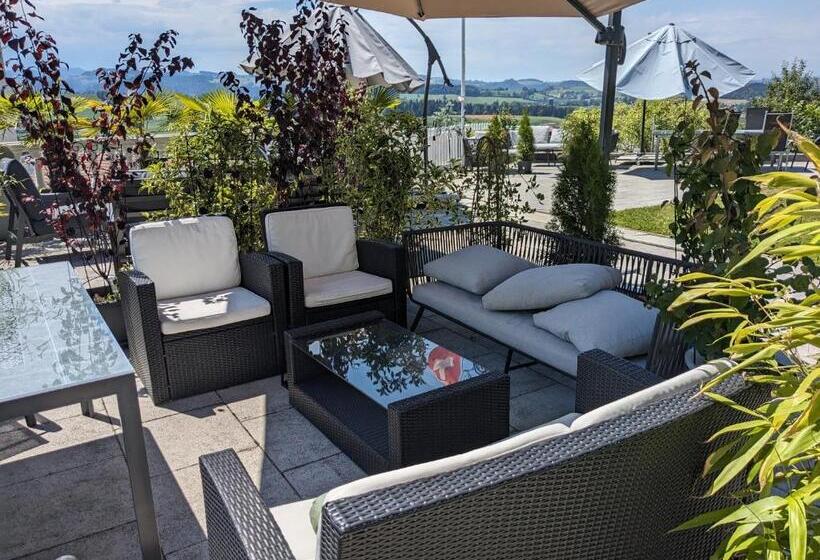 سوییت خانوادگی, Apart Hotel Near Lucerne