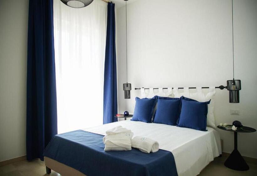سوئیت جونیور با تراس, Aurelia Sea View