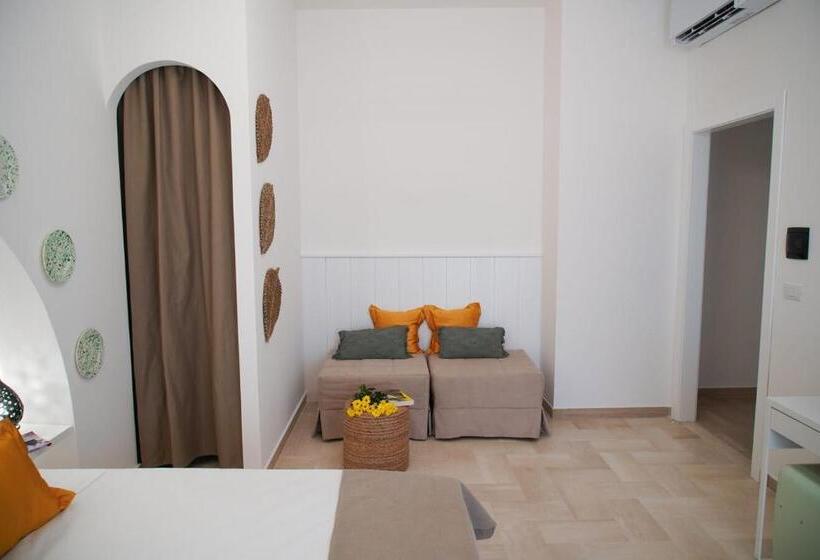 اتاق استاندارد چهارنفره با بالکن, Aurelia Sea View