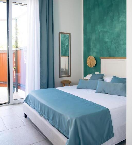 اتاق لوکس با چشم‌انداز دریا, Aurelia Sea View