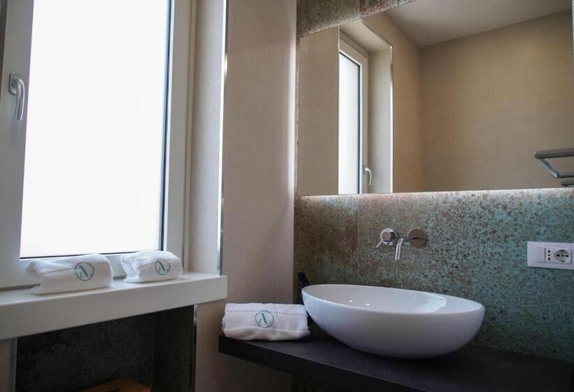 اتاق استاندارد چهارنفره با بالکن, Aurelia Sea View