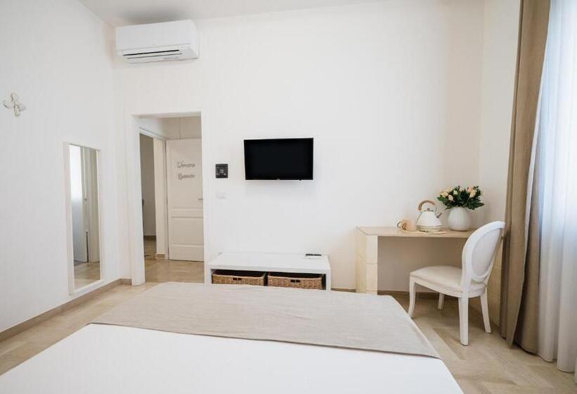 اتاق استاندارد با چشم‌انداز دریا, Aurelia Sea View