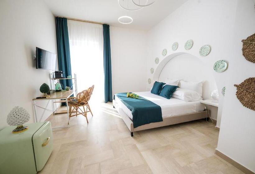 اتاق استاندارد چهارنفره با بالکن, Aurelia Sea View