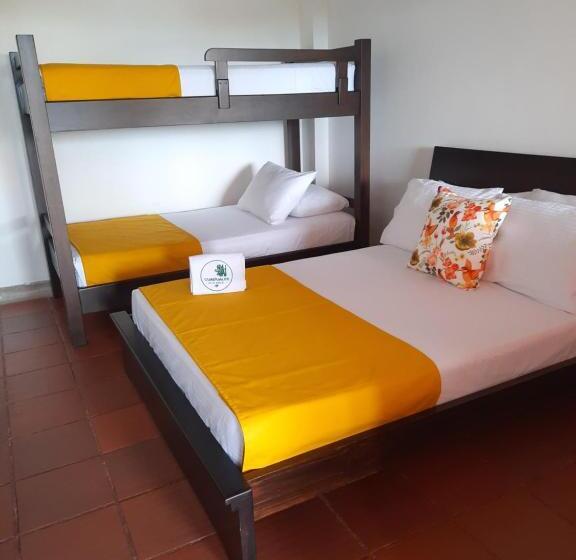 Номер Стандарт Трехместный, Ecohotel Guaduales Pereira