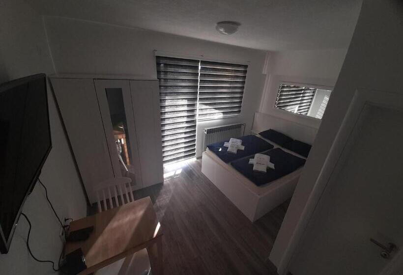 اتاق استاندارد با بالکن, Apartmani Mamić