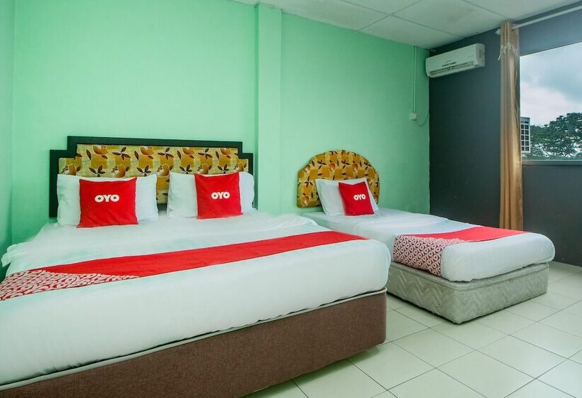 اتاق لوکس سه تخته, Oyo 90124 Payang Puri Baru