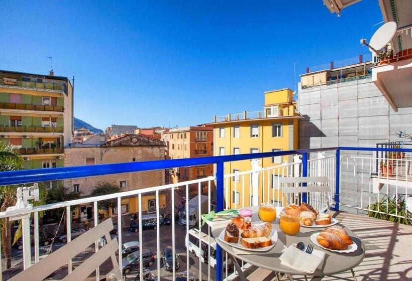 デラックスルーム, La Cassarmonica Guest House