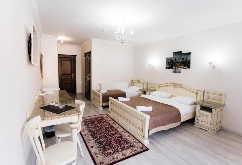 اتاق استاندارد سه نفره, Diamond Resort White