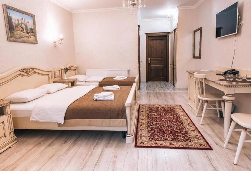 اتاق استاندارد سه نفره, Diamond Resort White