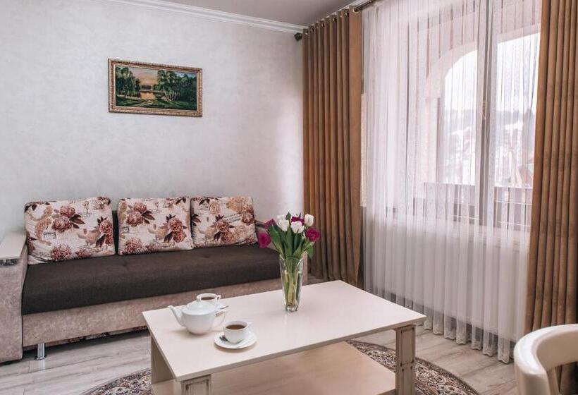 سوییت, Diamond Resort White