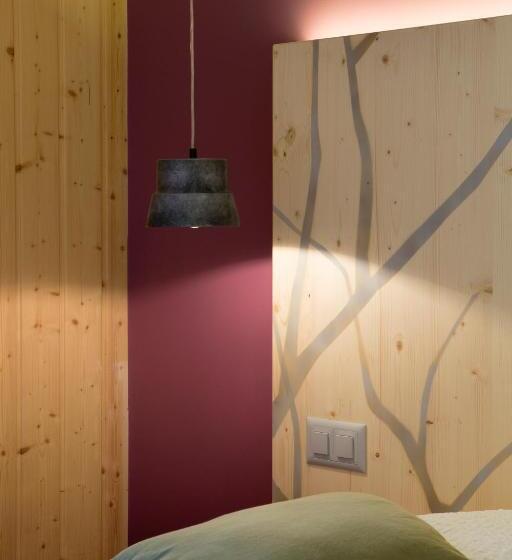 Номер Стандарт, Auberge De L Hospice