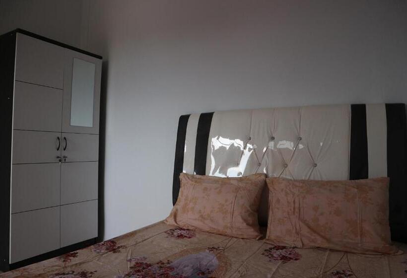 Номер Deluxe, Oyo Life 2670 Aline Kost