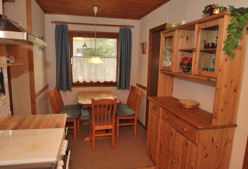 Апартаменты 2 Спальни, Ferienhaus Kamin