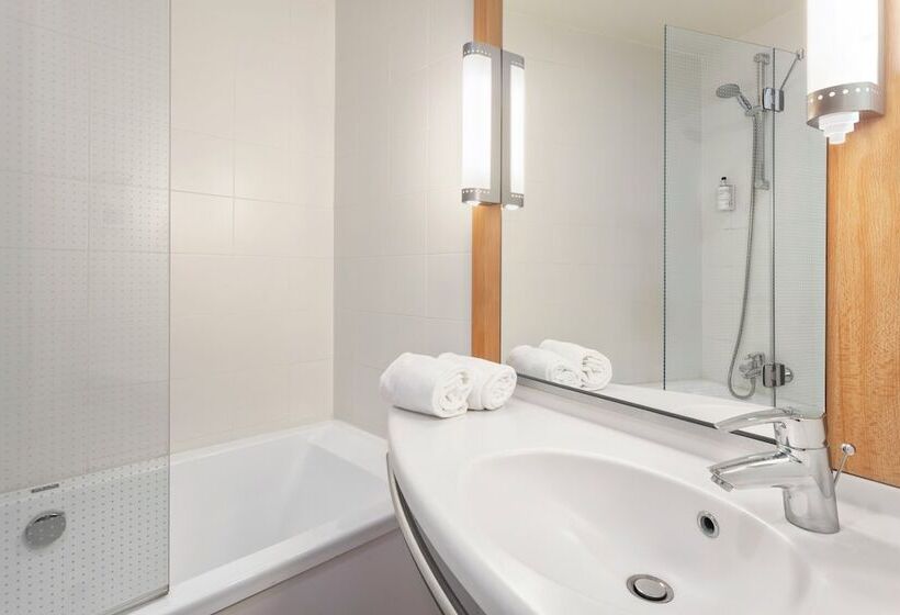 اتاق استاندارد, B&b Hotel Barcelona Mataro