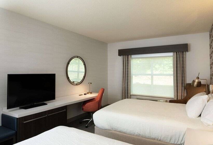 Номер Стандарт Адаптированный для Инвалидов, Hilton Garden Inn Freeport Downtown