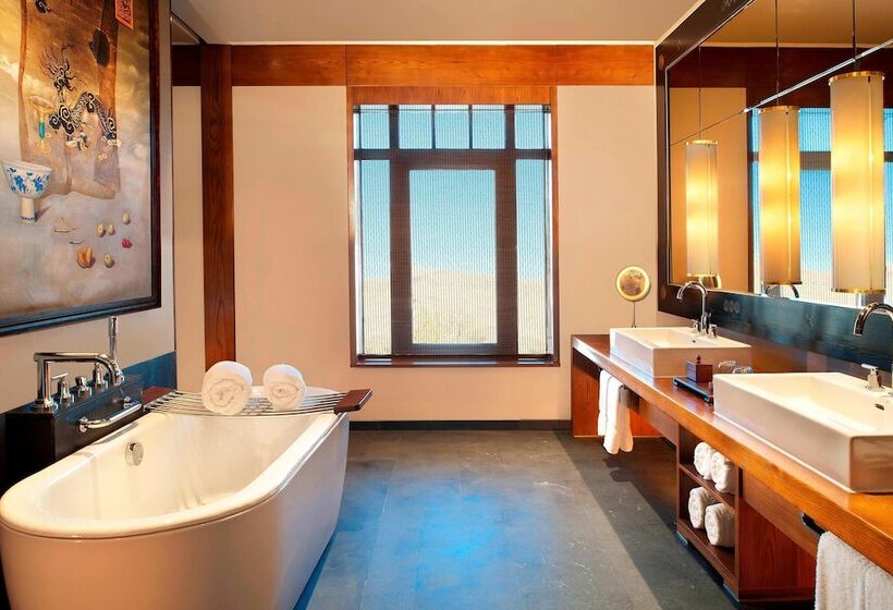 اتاق پرمیوم, The St. Regis Lhasa Resort