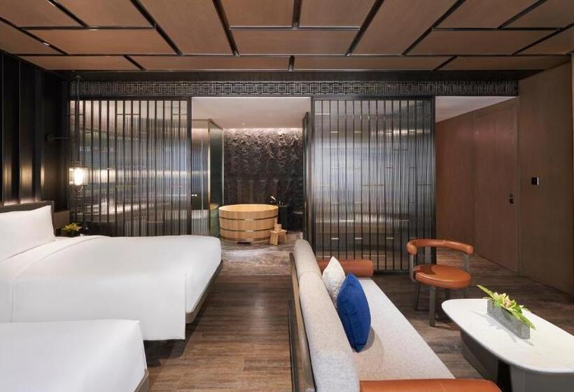 اتاق لوکس با تخت بزرگ, Okura Manila