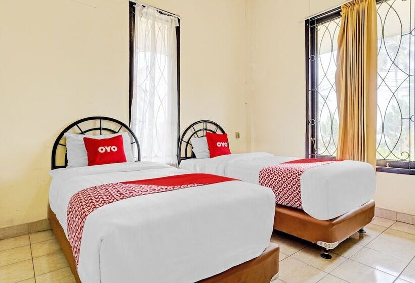 Номер Deluxe, Super Oyo Flagship 90644 Cottage Nalendra Nuansa Nusantara