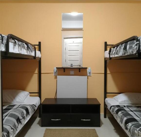 Четырехместный Номер Классик, Battle Mile Hostel